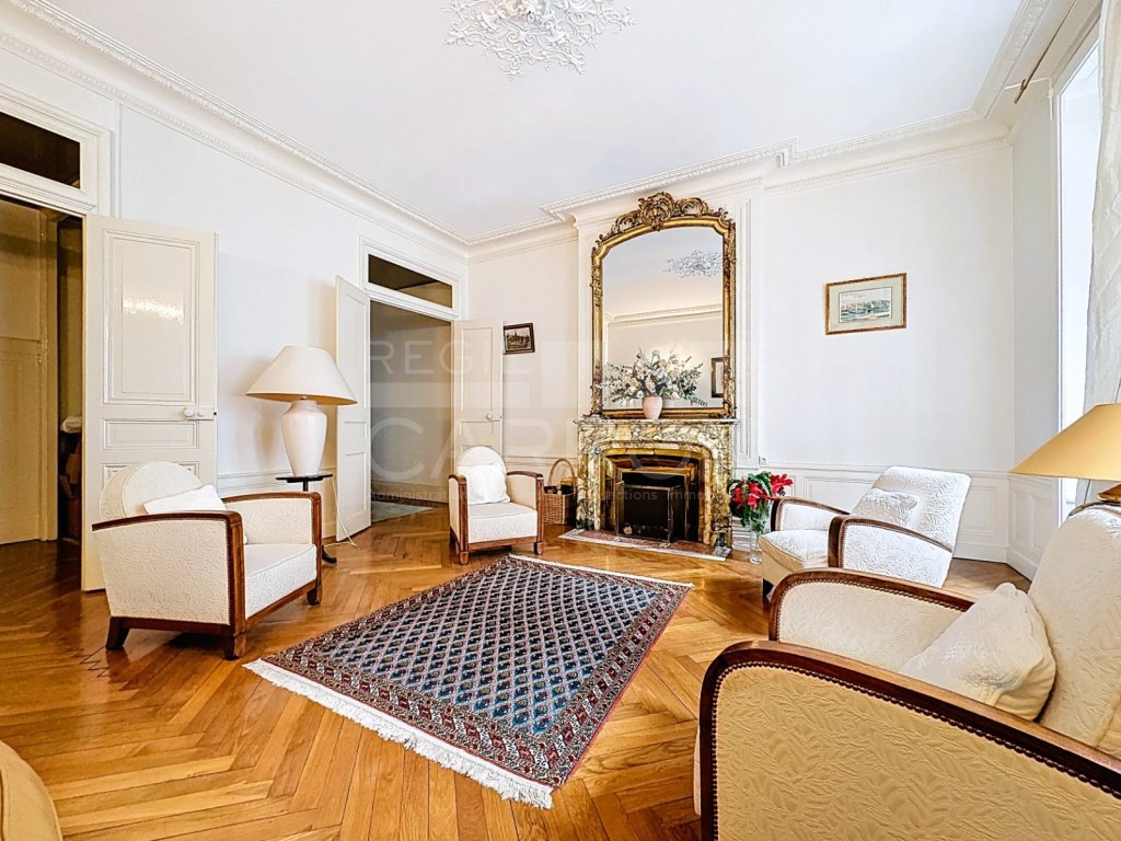 APPARTEMENT T5 A VENDRE - LYON 6EME ARRONDISSEMENT - 158 m2 - 849 000 &euro;