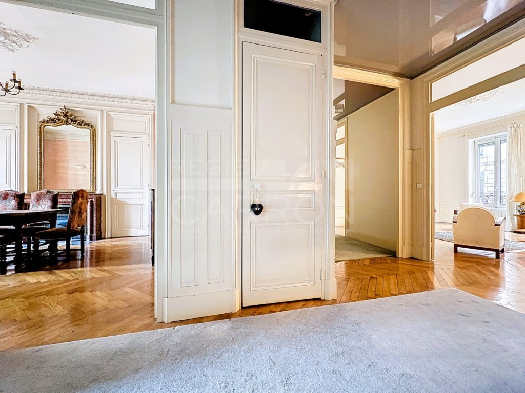APPARTEMENT T5 A VENDRE - LYON 6EME ARRONDISSEMENT - 158 m2 - 849 000 &euro;