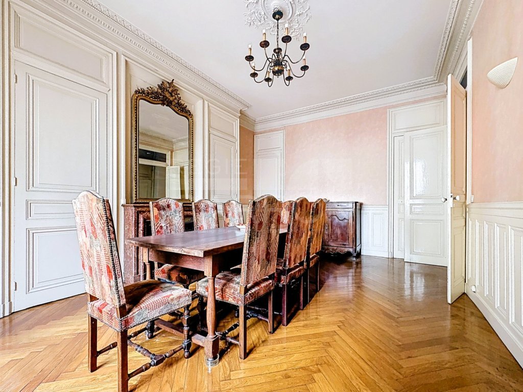 APPARTEMENT T5 A VENDRE - LYON 6EME ARRONDISSEMENT - 158 m2 - 849 000 &euro;