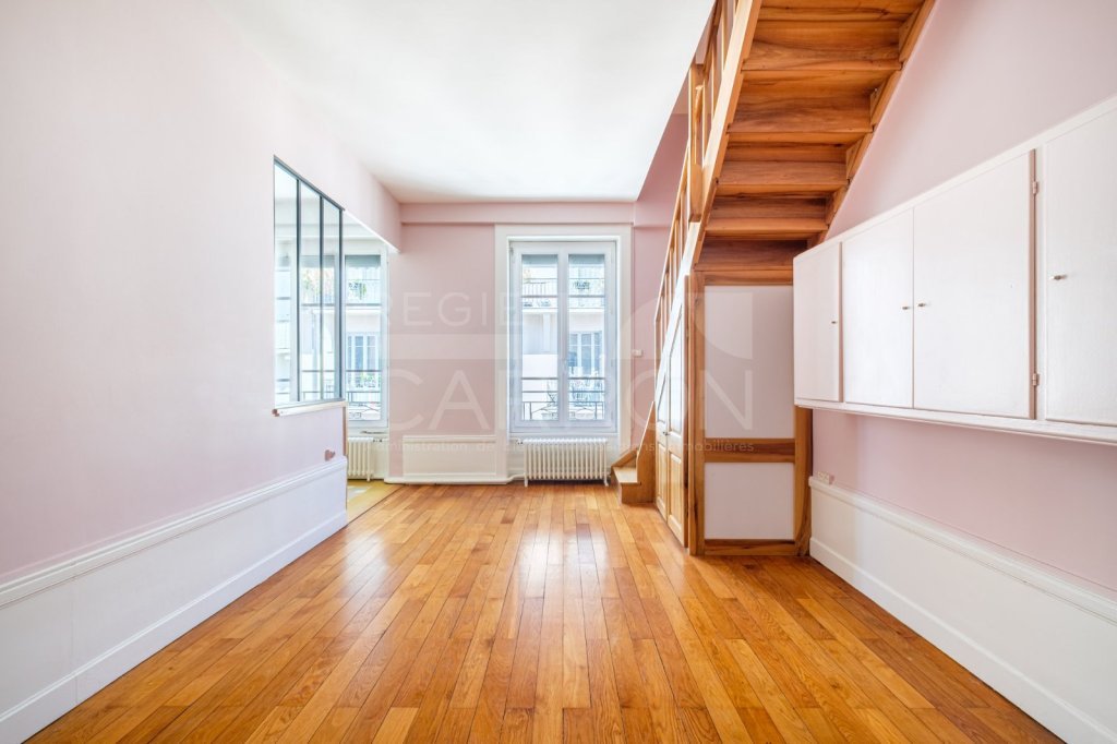 Duplex de 5 pièces  - 2 chambres et 2 bureaux A VENDRE - LYON 6EME ARRONDISSEMENT - 97 m2 - 495 000 &euro;