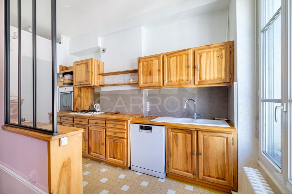 Duplex de 5 pièces  - 2 chambres et 2 bureaux A VENDRE - LYON 6EME ARRONDISSEMENT - 97 m2 - 495 000 &euro;
