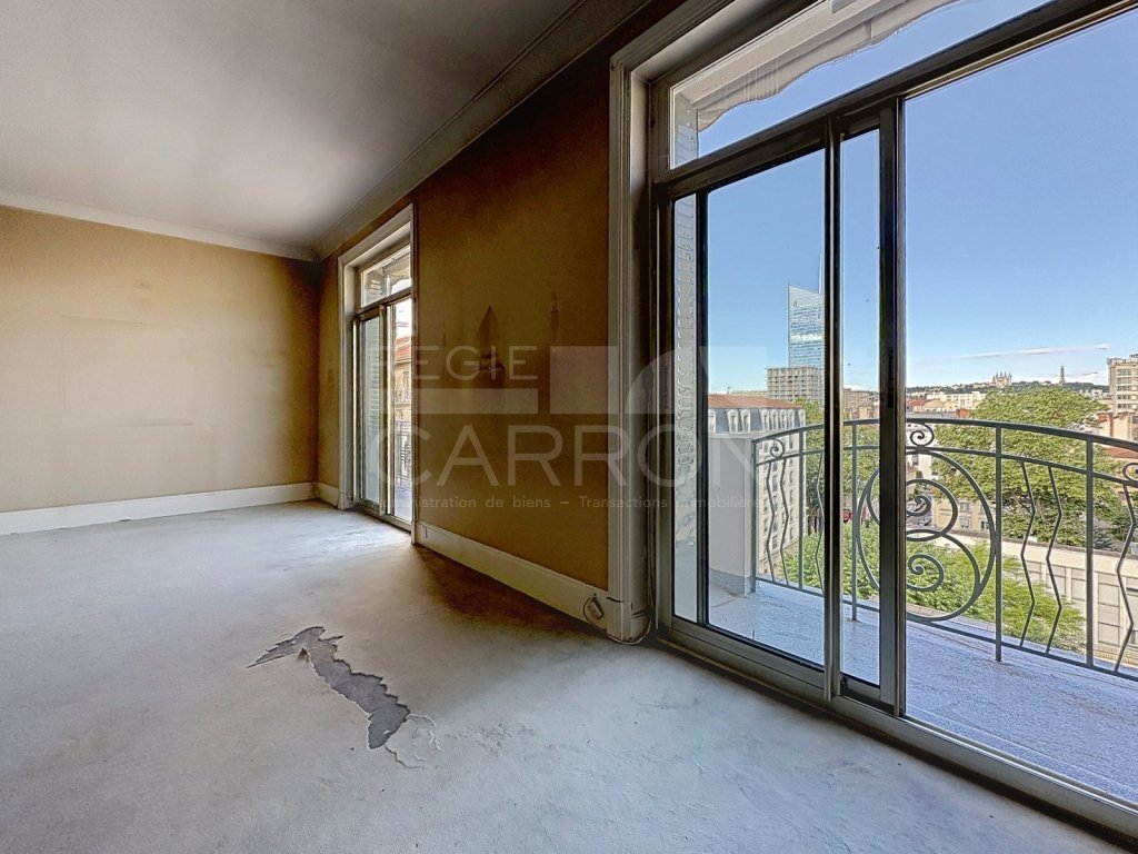 APPARTEMENT T5 A VENDRE - LYON 6EME ARRONDISSEMENT - 136 m2 - 785 000 &euro;