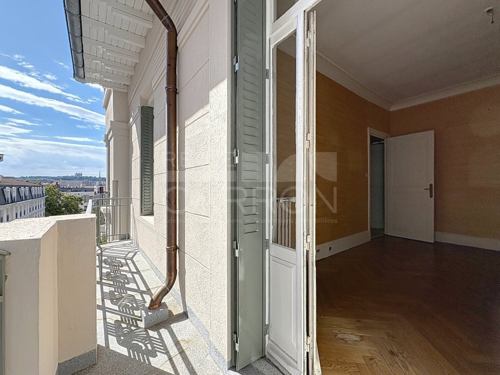 APPARTEMENT T5 A VENDRE - LYON 6EME ARRONDISSEMENT - 136 m2 - 785 000 &euro;