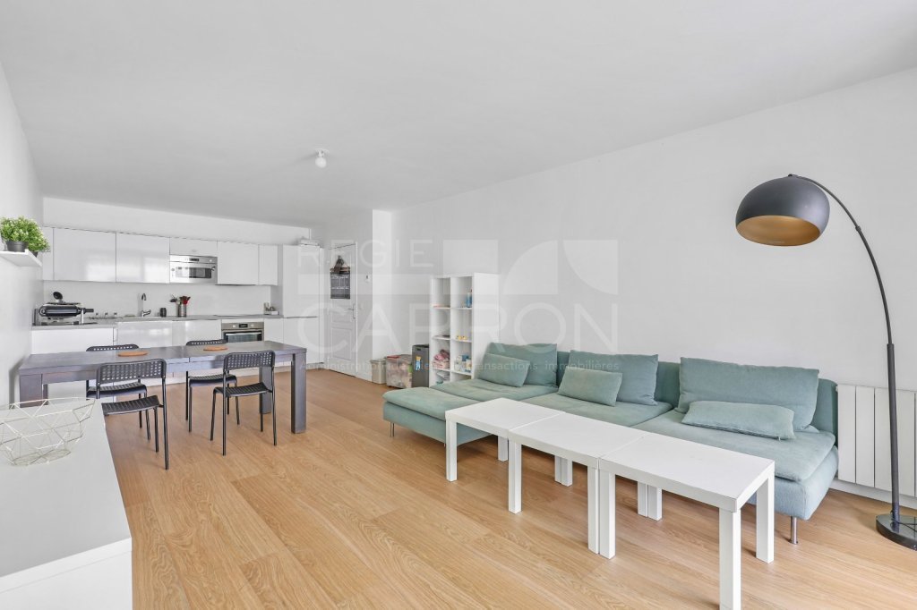 Appartement 5 pièces avec terrasse - 4 chambres A VENDRE - LYON 7EME ARRONDISSEMENT - 93 m2 - 516 000 &euro;