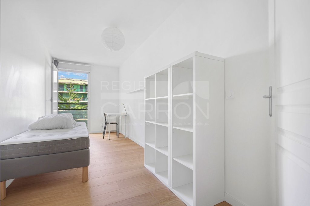 Appartement 5 pièces avec terrasse - 4 chambres A VENDRE - LYON 7EME ARRONDISSEMENT - 93 m2 - 516 000 &euro;