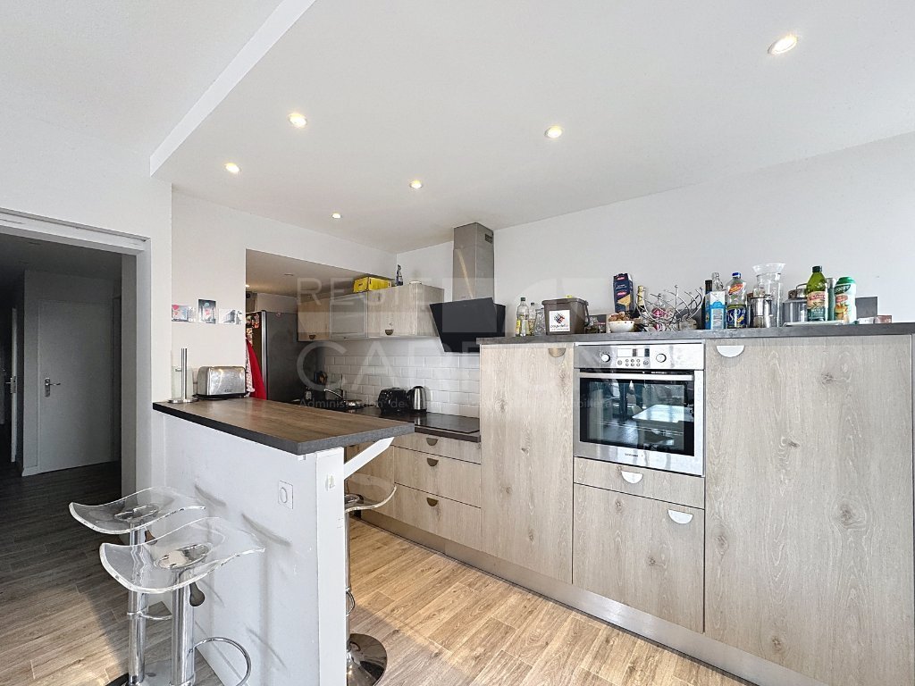 APPARTEMENT T5 A VENDRE - VILLEURBANNE - 96 m2 - 275000€