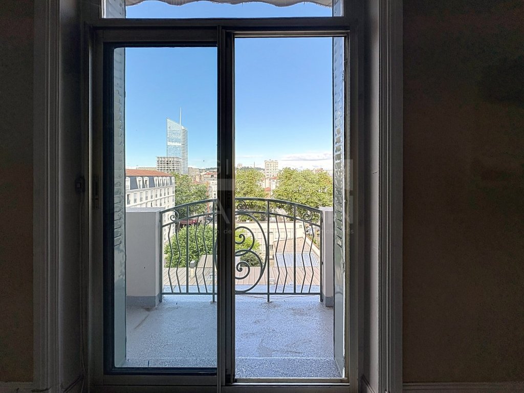 APPARTEMENT T6 A VENDRE - LYON 6EME ARRONDISSEMENT - 136 m2 - 785 000 &euro;