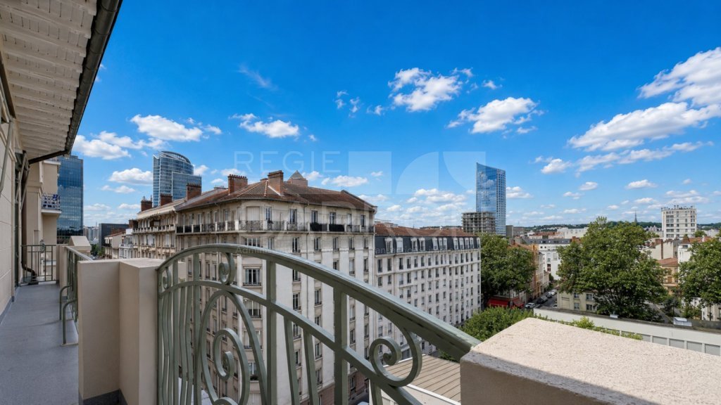 APPARTEMENT T6 A VENDRE - LYON 6EME ARRONDISSEMENT - 136 m2 - 785 000 &euro;